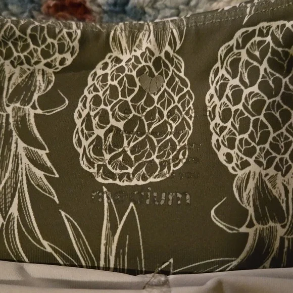 The OG Army Green Pineapple Runners - Picture 4 of 5